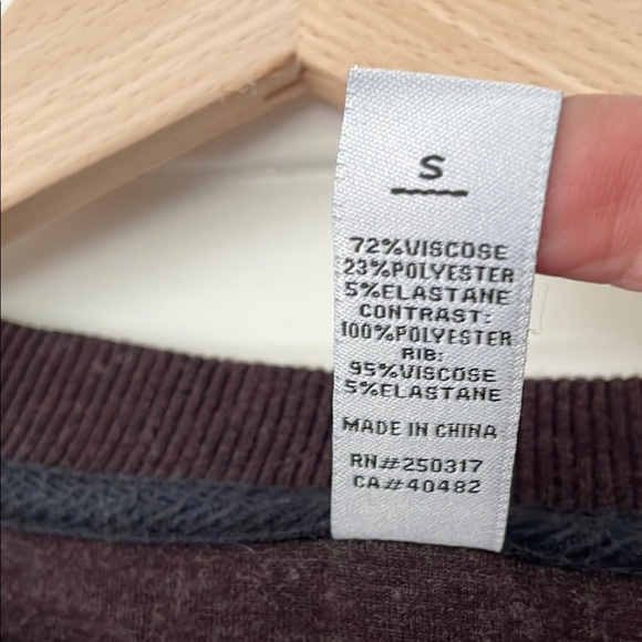 Varley Brown Crewneck Sweatshirt, Cozy Fit - Picture 6 of 6